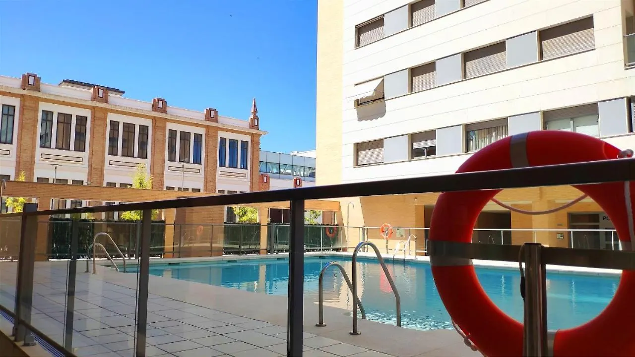 On The Beach! Frente Al Paseo Maritimo, Parking Y Piscina Malaga Apartment