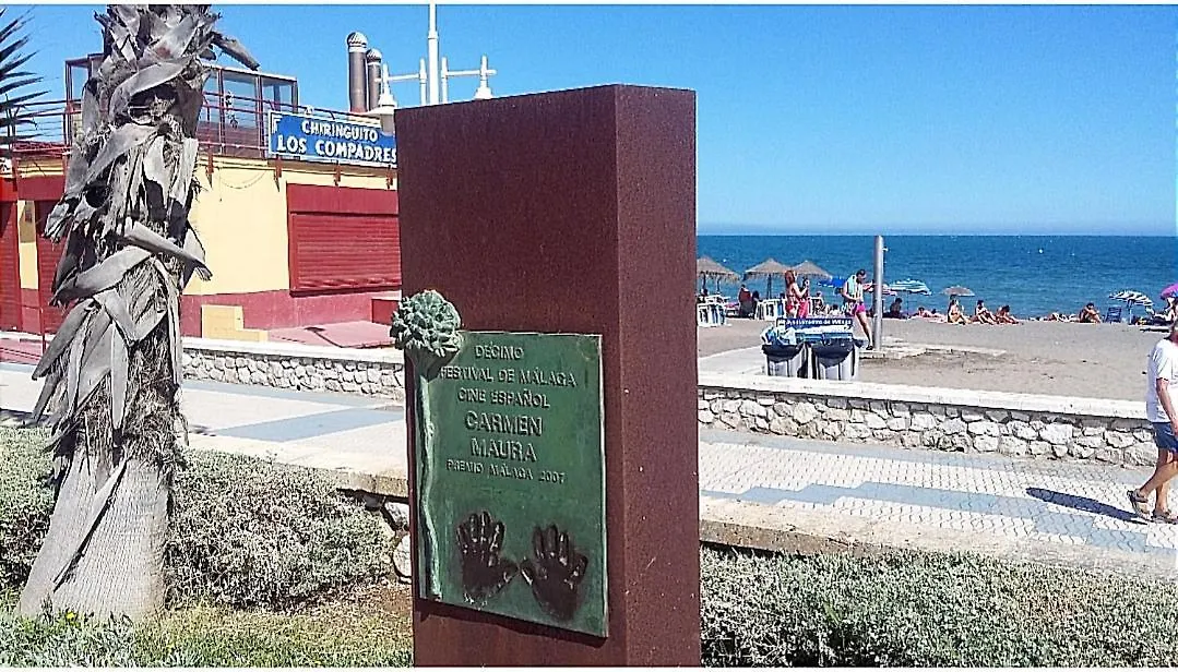 On The Beach! Frente Al Paseo Maritimo, Parking Y Piscina Malaga Apartment