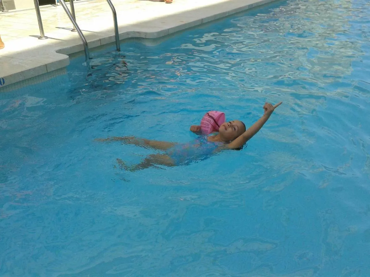 Appartement On The Beach! Frente Al Paseo Maritimo, Parking Y Piscina Málaga