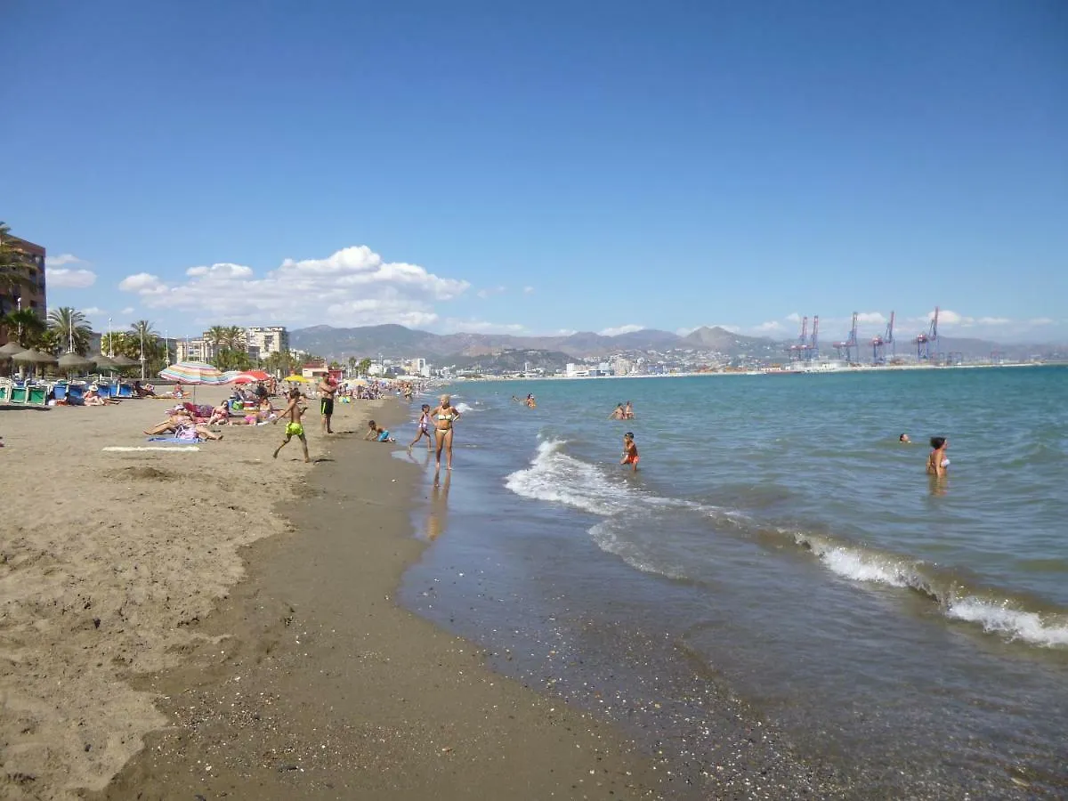 Apartment On The Beach! Frente Al Paseo Maritimo, Parking Y Piscina Malaga