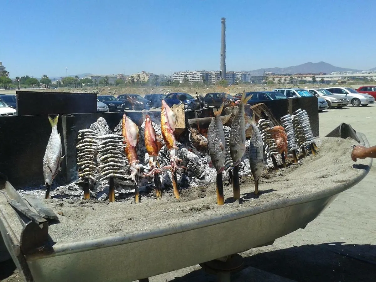 מאלגה On The Beach! Frente Al Paseo Maritimo, Parking Y Piscina דירה